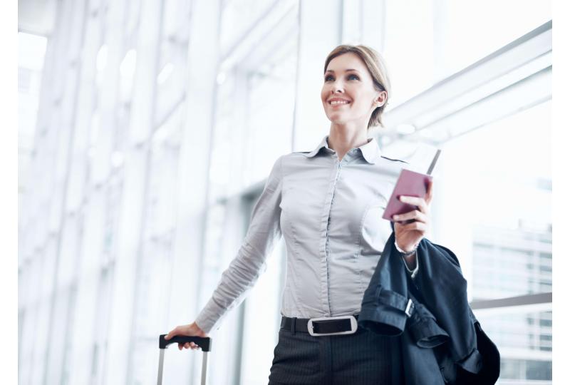 Pass, pengar, biljett och en plan för din hud